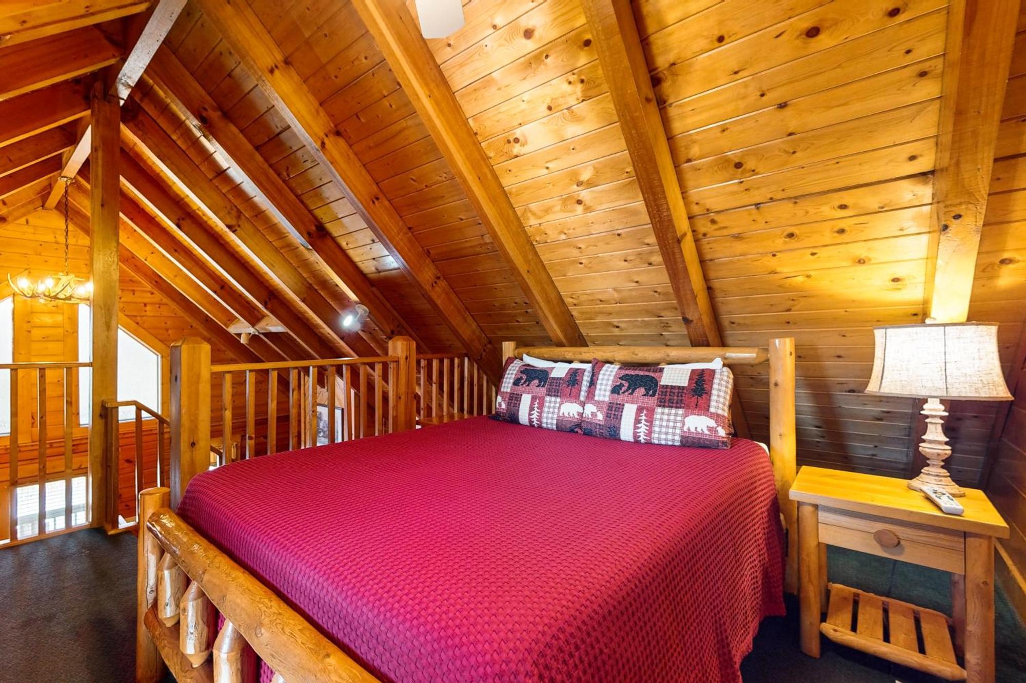 Pin Oak Cabin, Unit 241