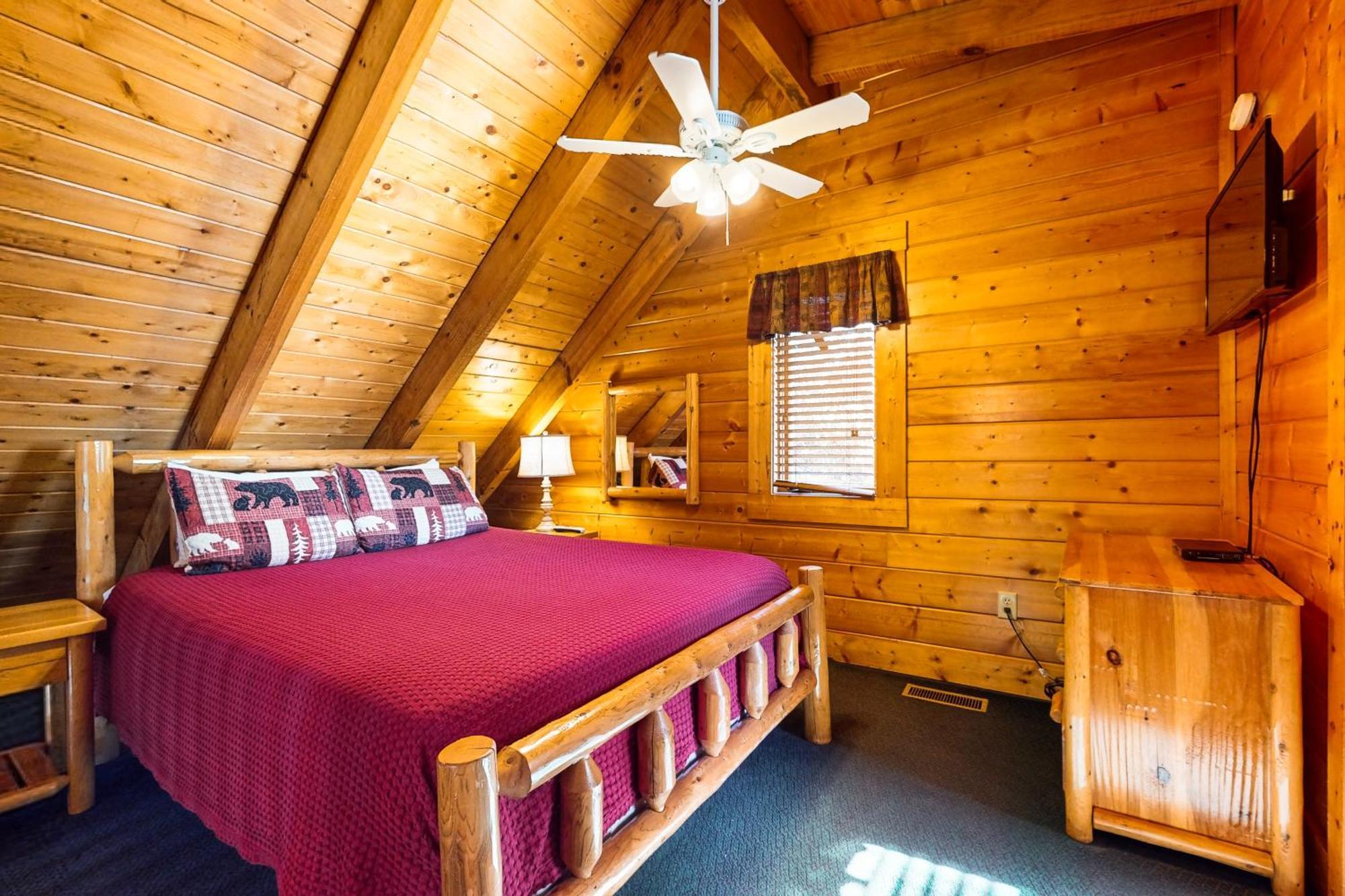 Pin Oak Cabin, Unit 241