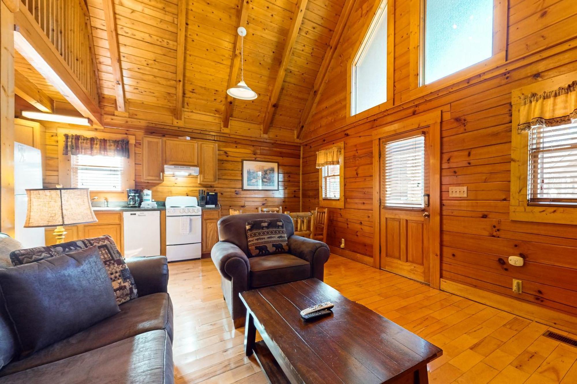 Pin Oak Cabin, Unit 241 * Pigeon Forge
