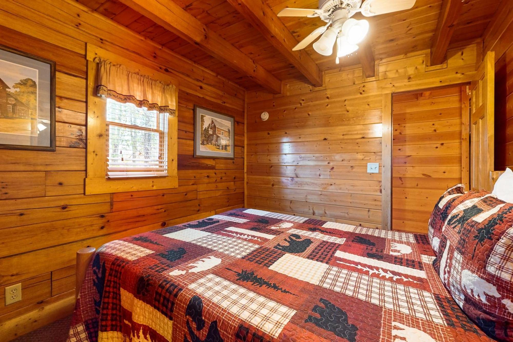 Pin Oak Cabin, Unit 241 *